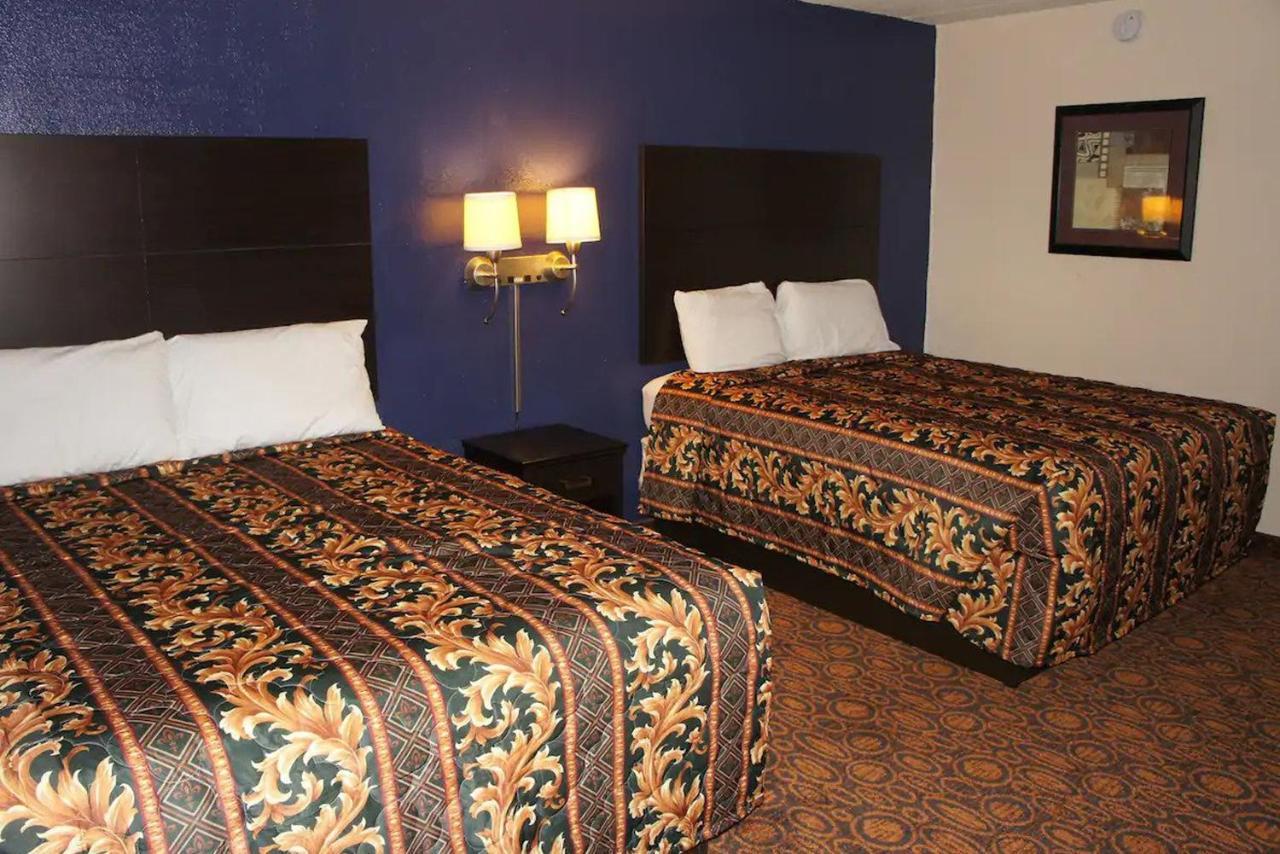 Econo Lodge Waite Park Exterior photo